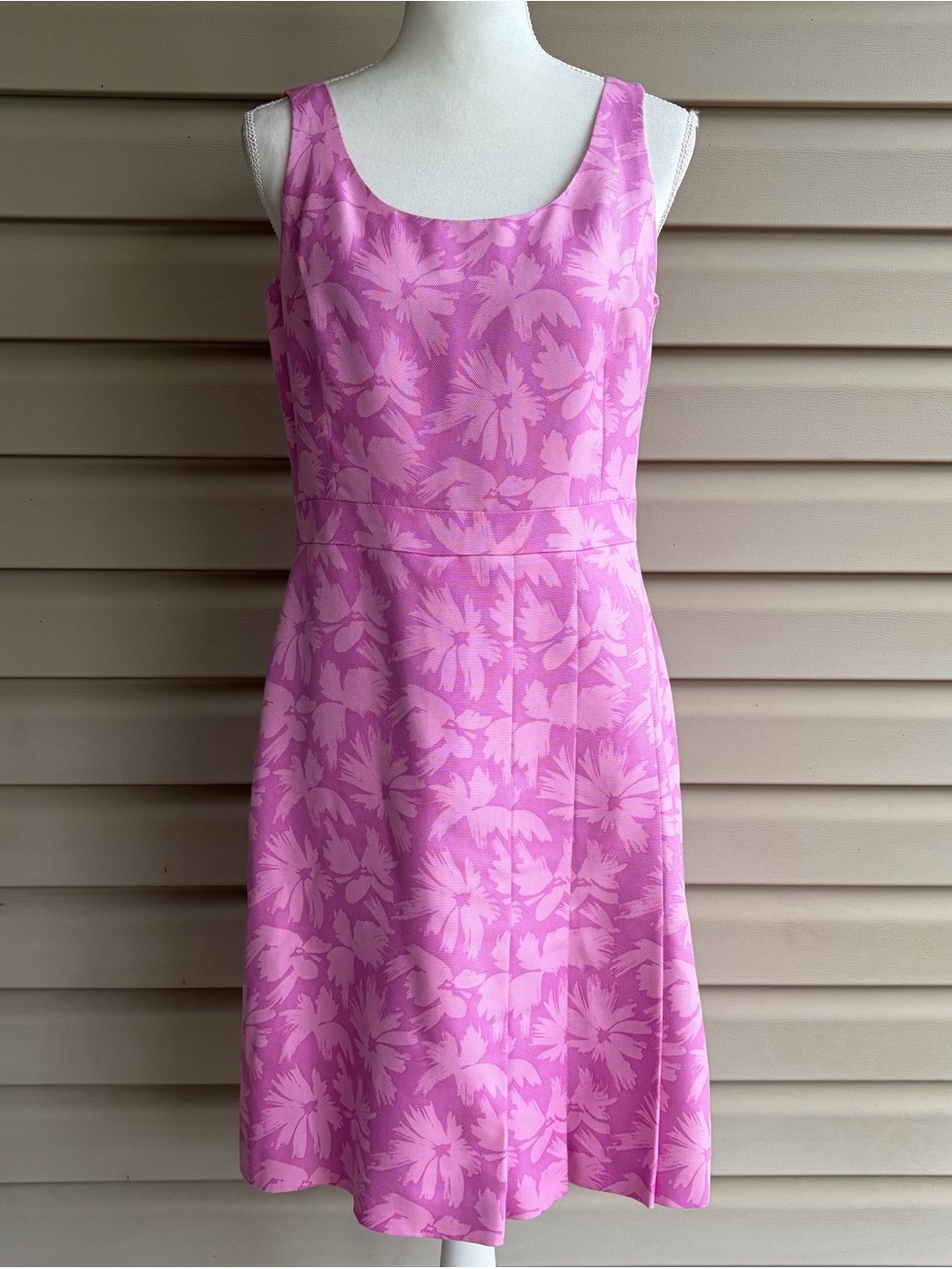 •Ann Taylor• 100% Silk Floral Fit & Flare Dress – Size 10 Petite